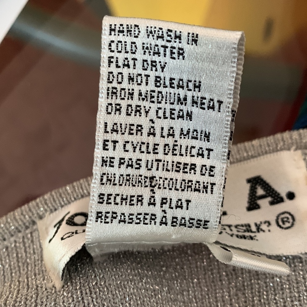 Joseph A. Silver metallic stretch 3/4 sleeve top Large - Picture 8 of 8